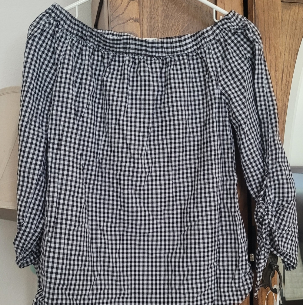 BeachLunchLounge Sz S, Black & White Gingham Blouse/Shirt.  Like new